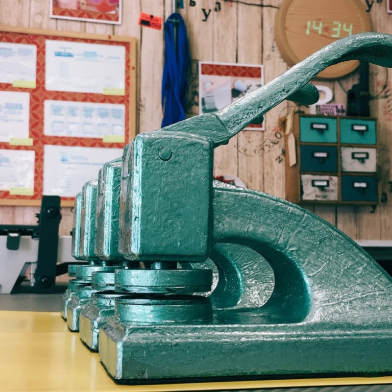 Timbre de cuño seco o relieve de hierro